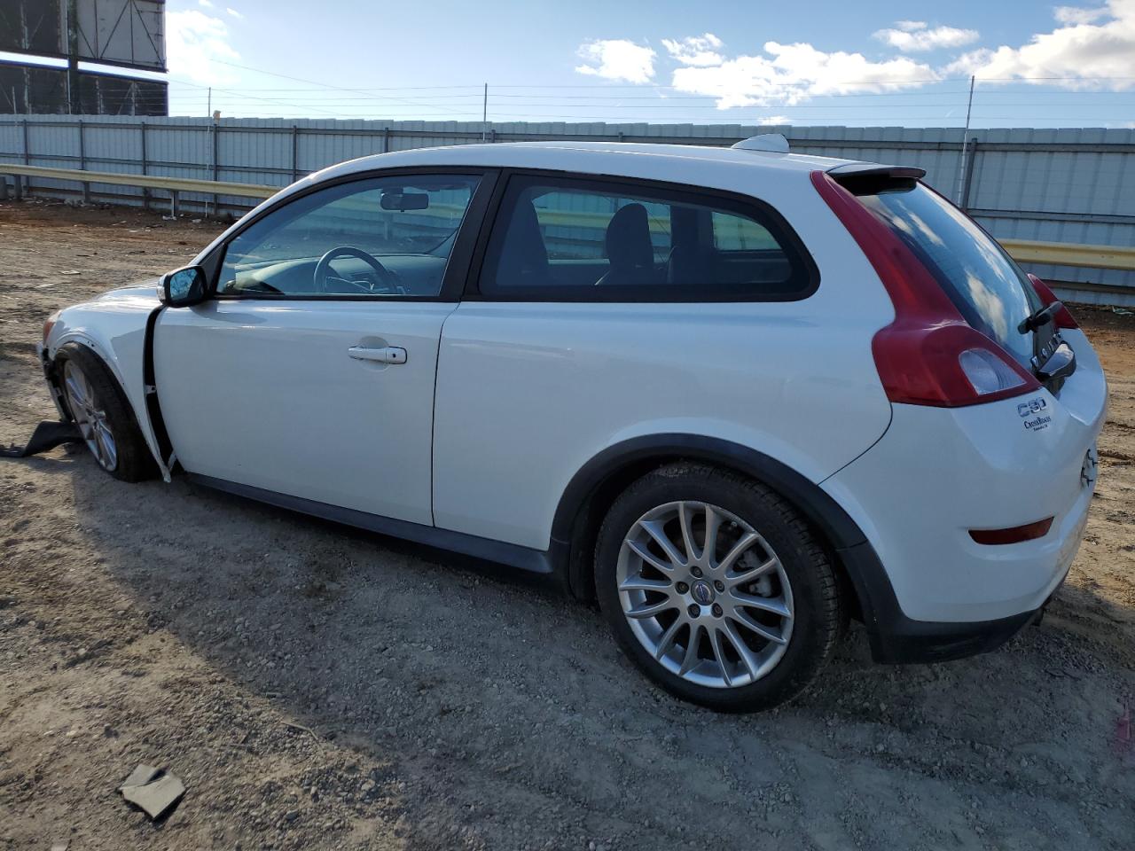 2011 Volvo C30 T5 VIN: YV1672MK5B2212083 Lot: 83044504