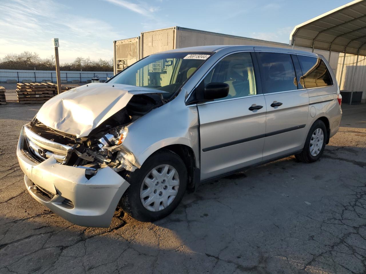 2005 Honda Odyssey Lx VIN: 5FNRL38265B097297 Lot: 86915044