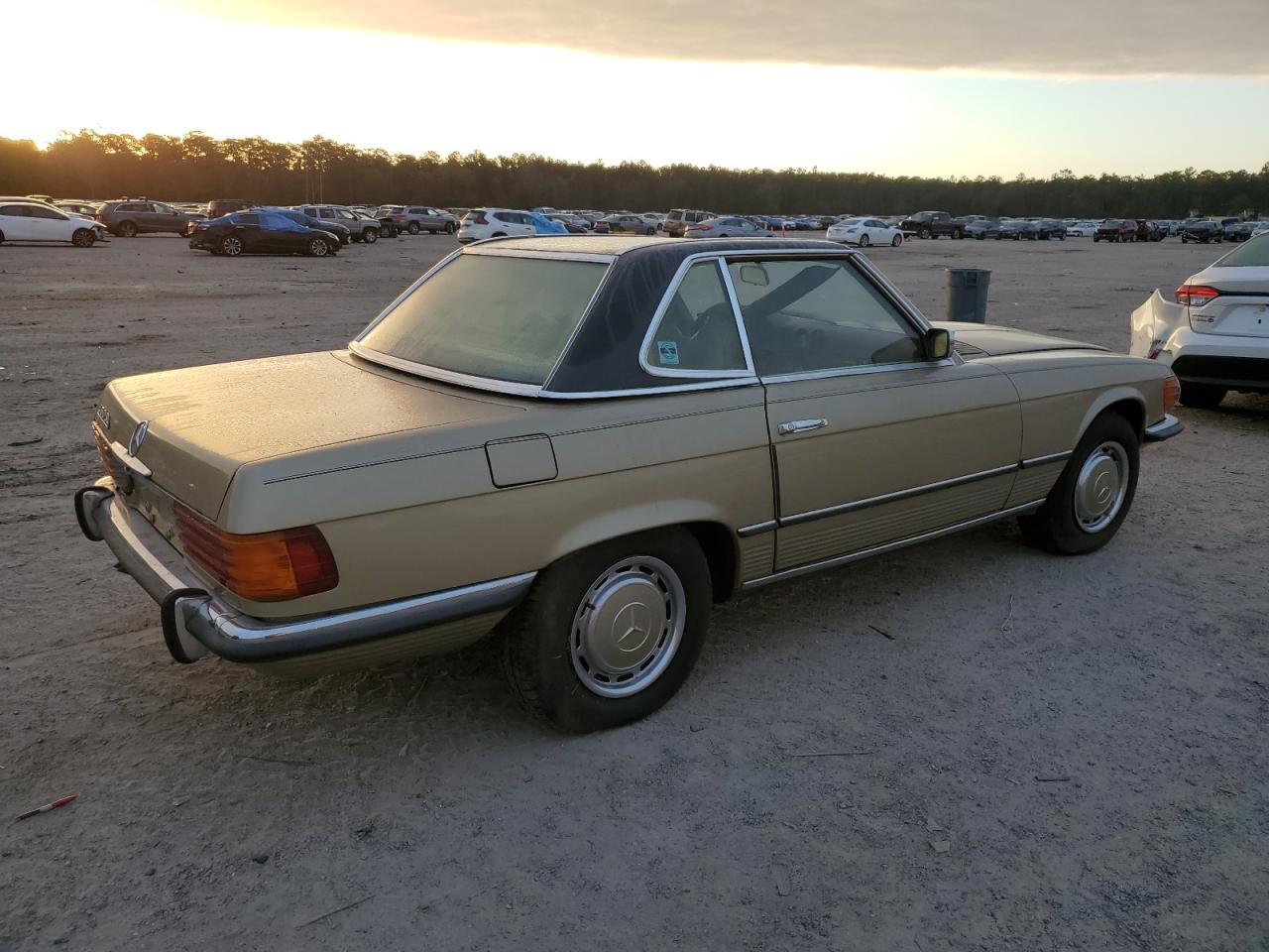 1973 Mercedes-Benz Sl 450 VIN: 10704412010365 Lot: 84717124