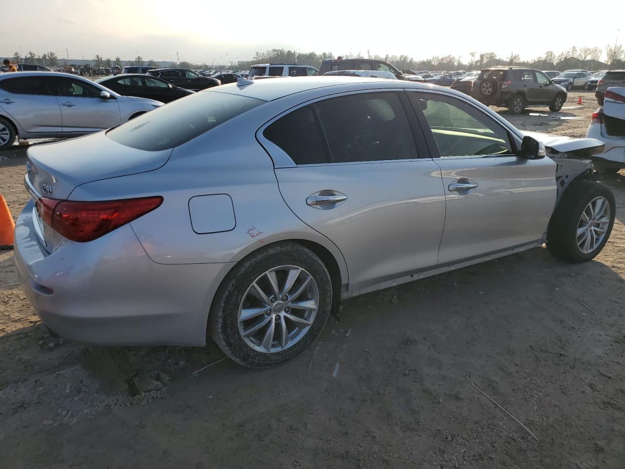 2015 Infiniti Q50 Base VIN: JN1BV7AR8FM405298 Lot: 85739744