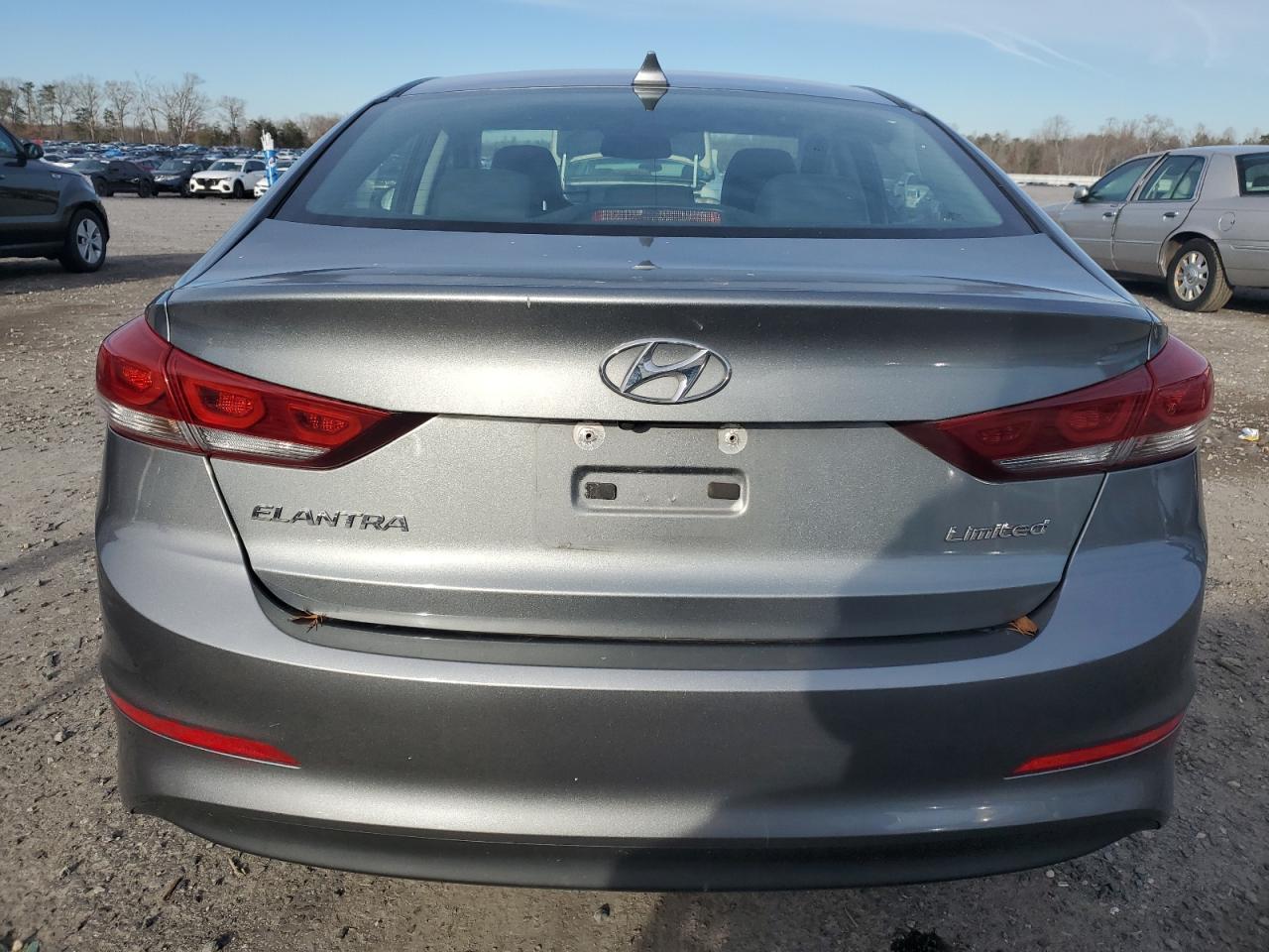 KMHD84LF5HU298580 2017 Hyundai Elantra Se