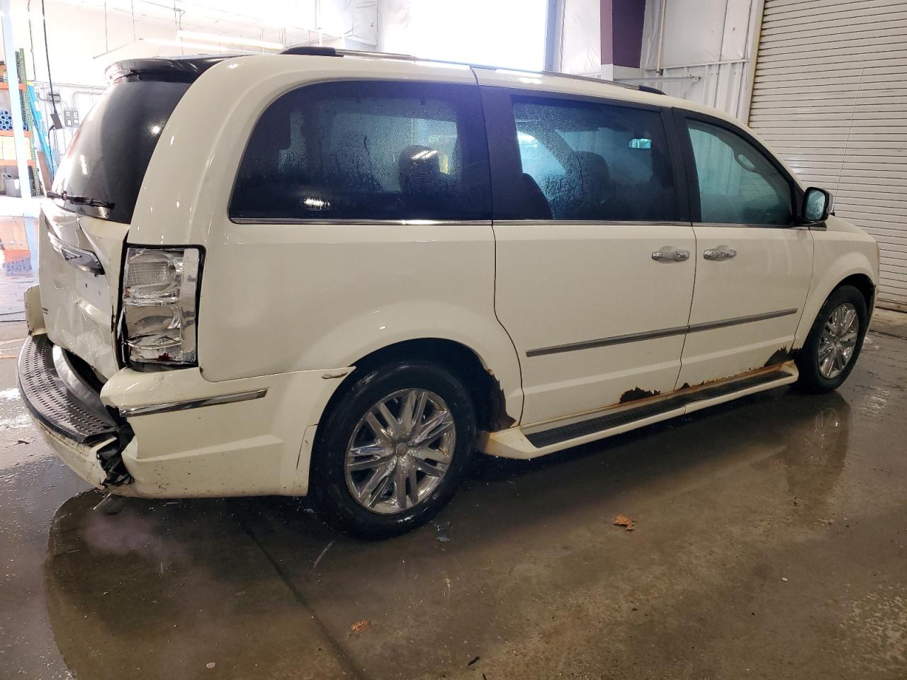 2010 Chrysler Town & Country Limited VIN: 2A4RR7DX3AR456699 Lot: 83562794