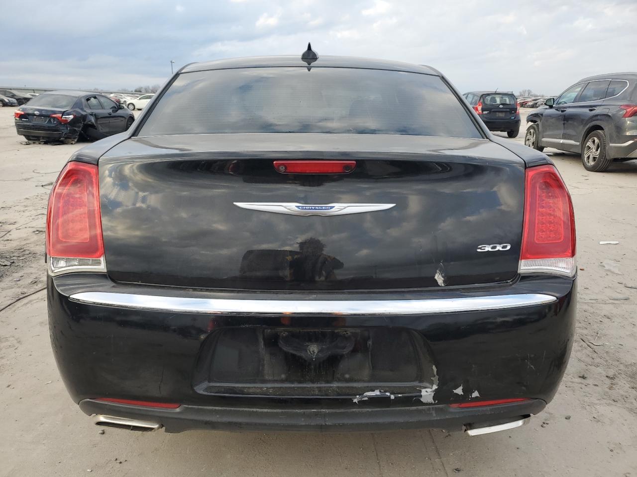 2019 Chrysler 300 Touring VIN: 2C3CCAAG0KH604964 Lot: 86403434