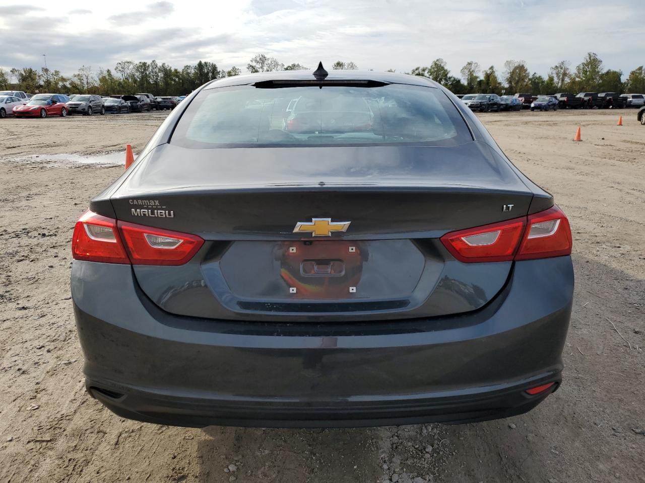 1G1ZD5ST4JF243950 2018 Chevrolet Malibu Lt