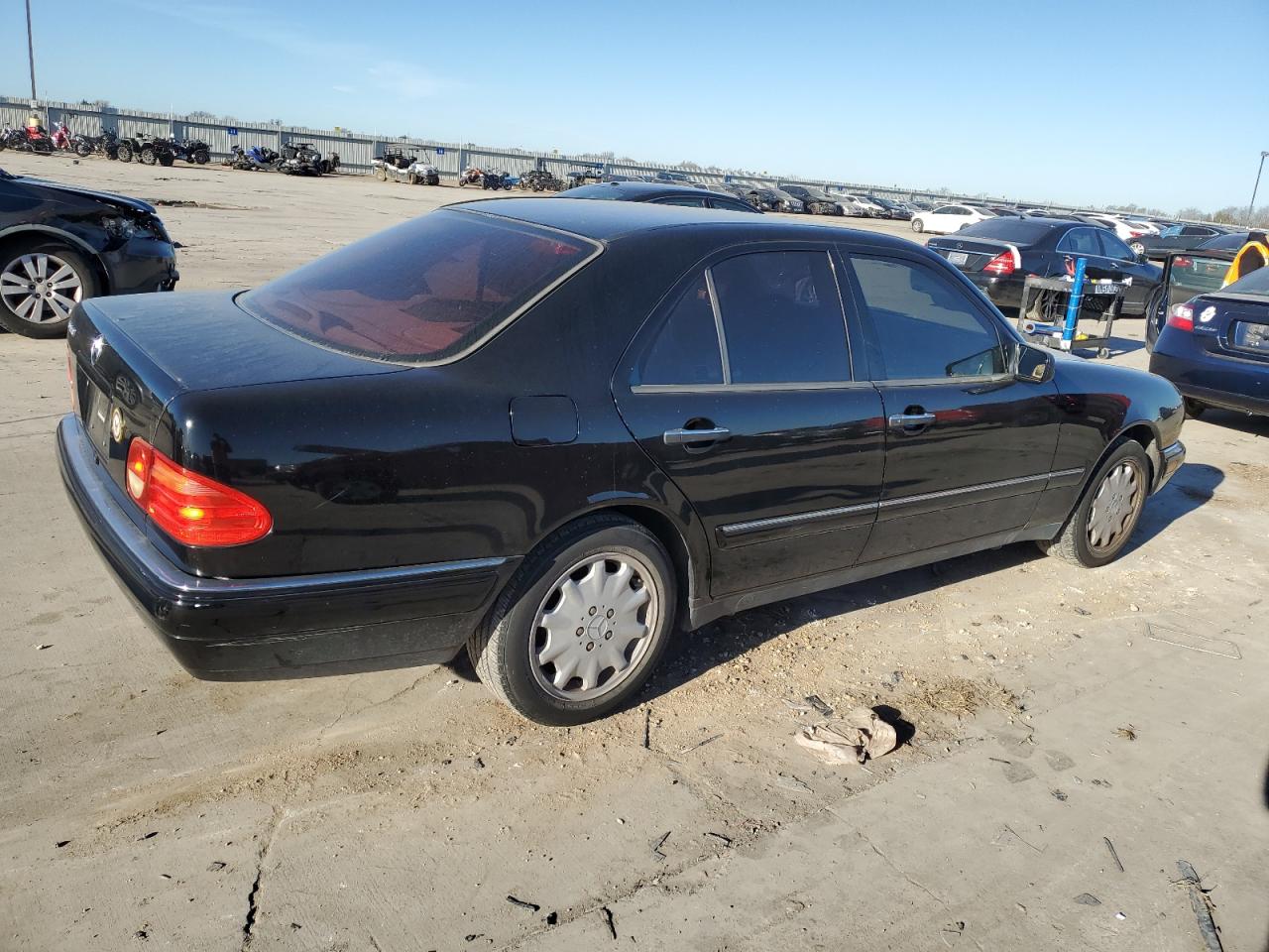 1999 Mercedes-Benz E 320 VIN: WDBJF65H9XA893258 Lot: 85922784