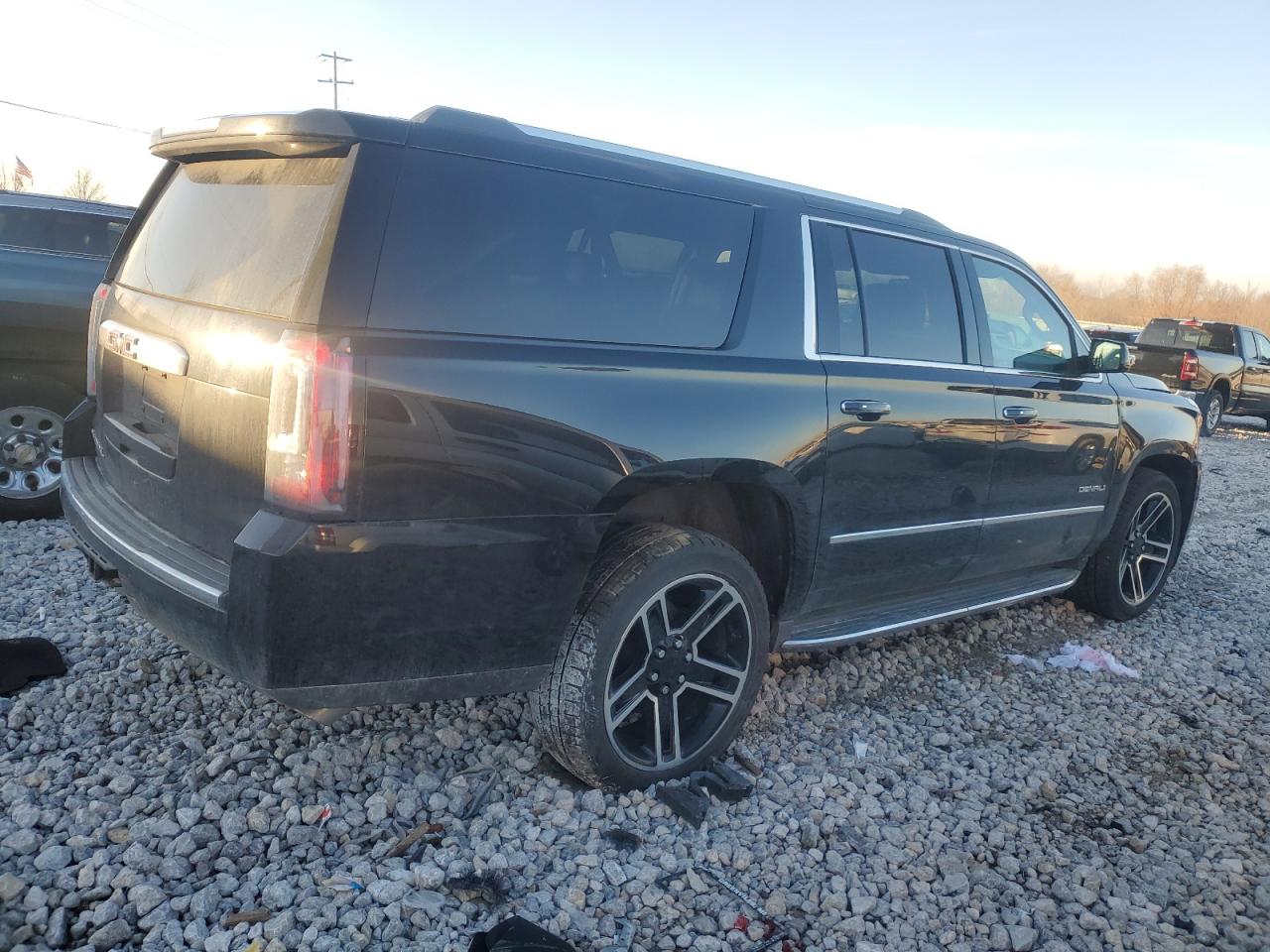 2016 GMC Yukon Xl Denali VIN: 1GKS2HKJ6GR396517 Lot: 85908534