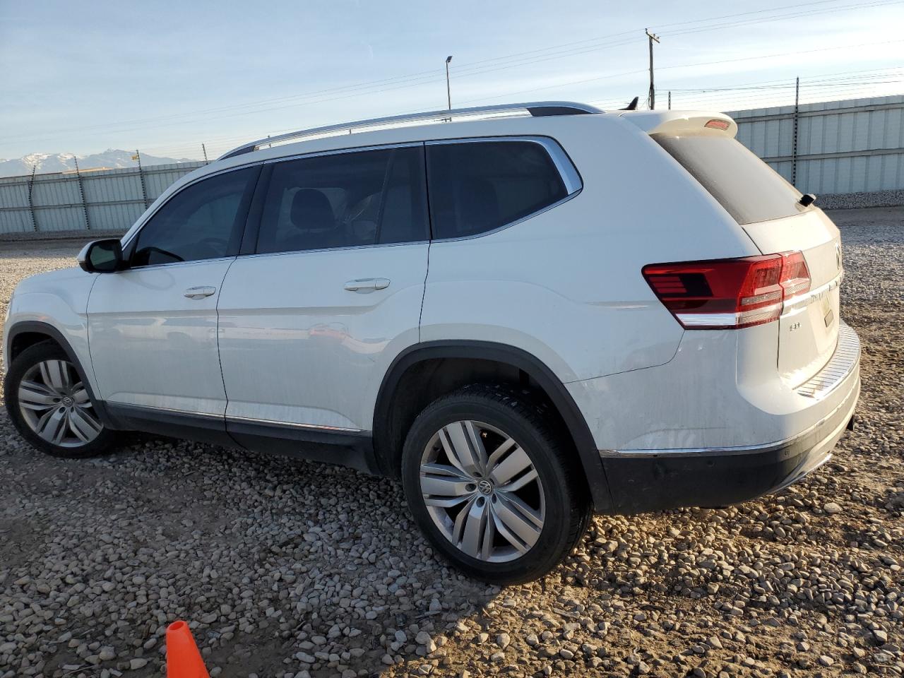 2019 Volkswagen Atlas Sel Premium VIN: 1V2NR2CA0KC560399 Lot: 85692444