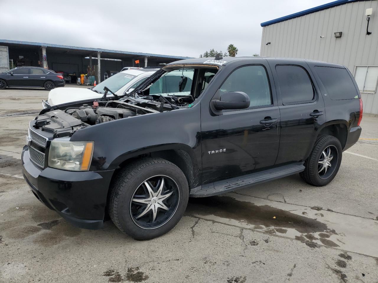 2011 Chevrolet Tahoe C1500 Lt VIN: 1GNSCBE05BR105336 Lot: 86765184