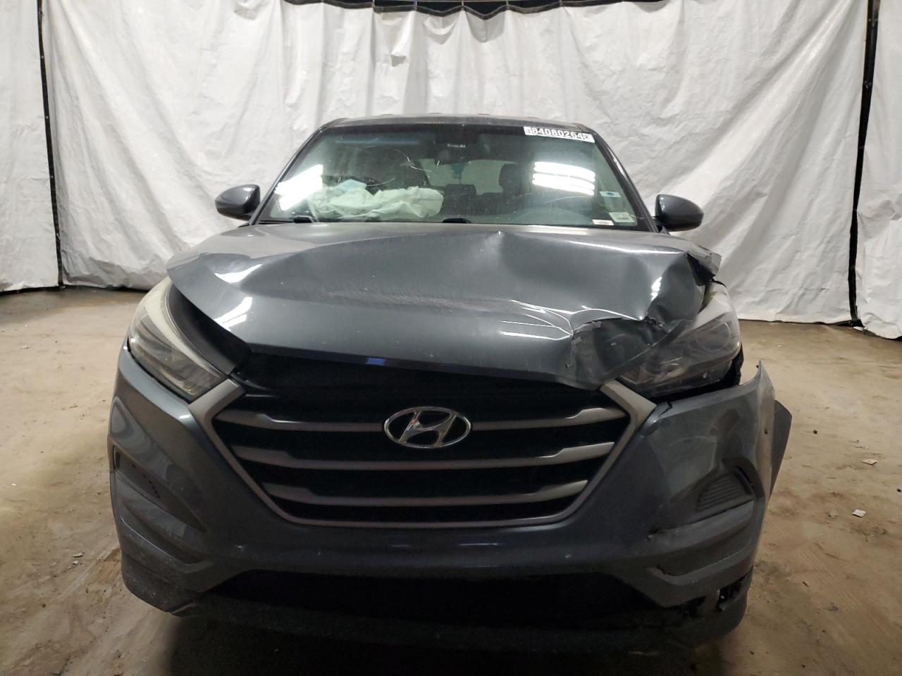 2018 Hyundai Tucson Se VIN: KM8J23A44JU740710 Lot: 84080264