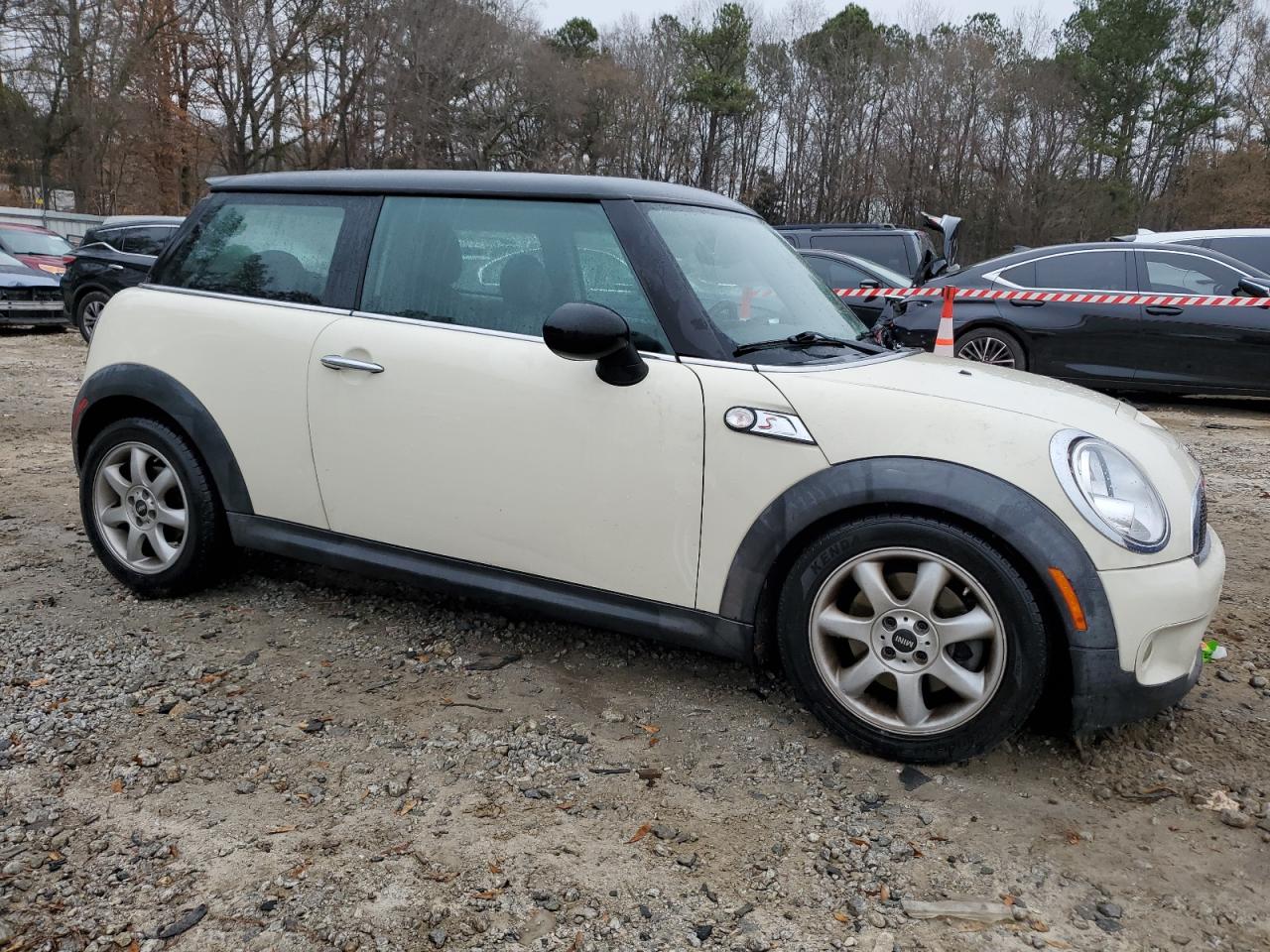 2010 Mini Cooper S VIN: WMWMF7C54ATZ74173 Lot: 85613414