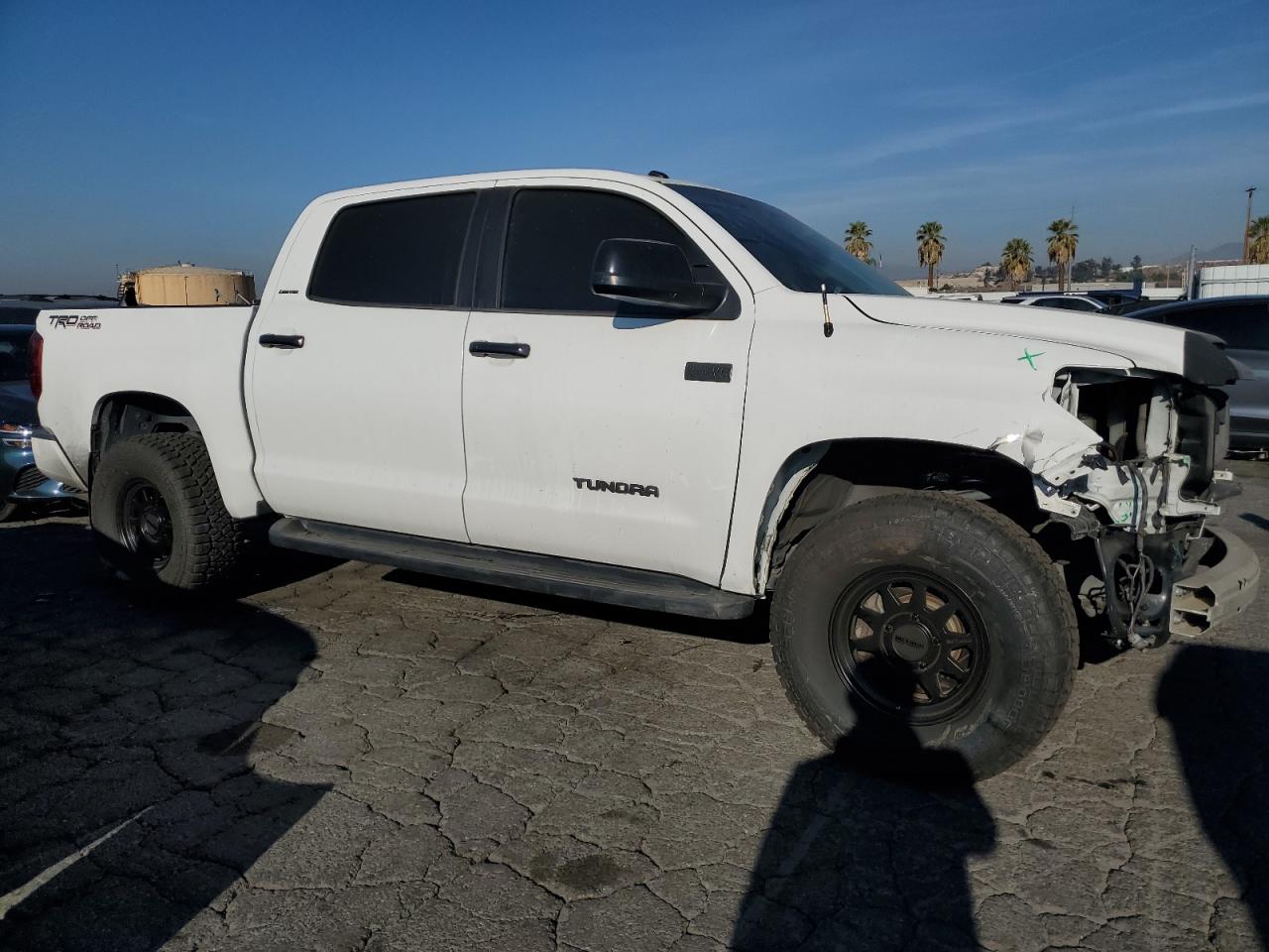 2015 Toyota Tundra Crewmax Limited VIN: 5TFFY5F16FX173697 Lot: 83710854