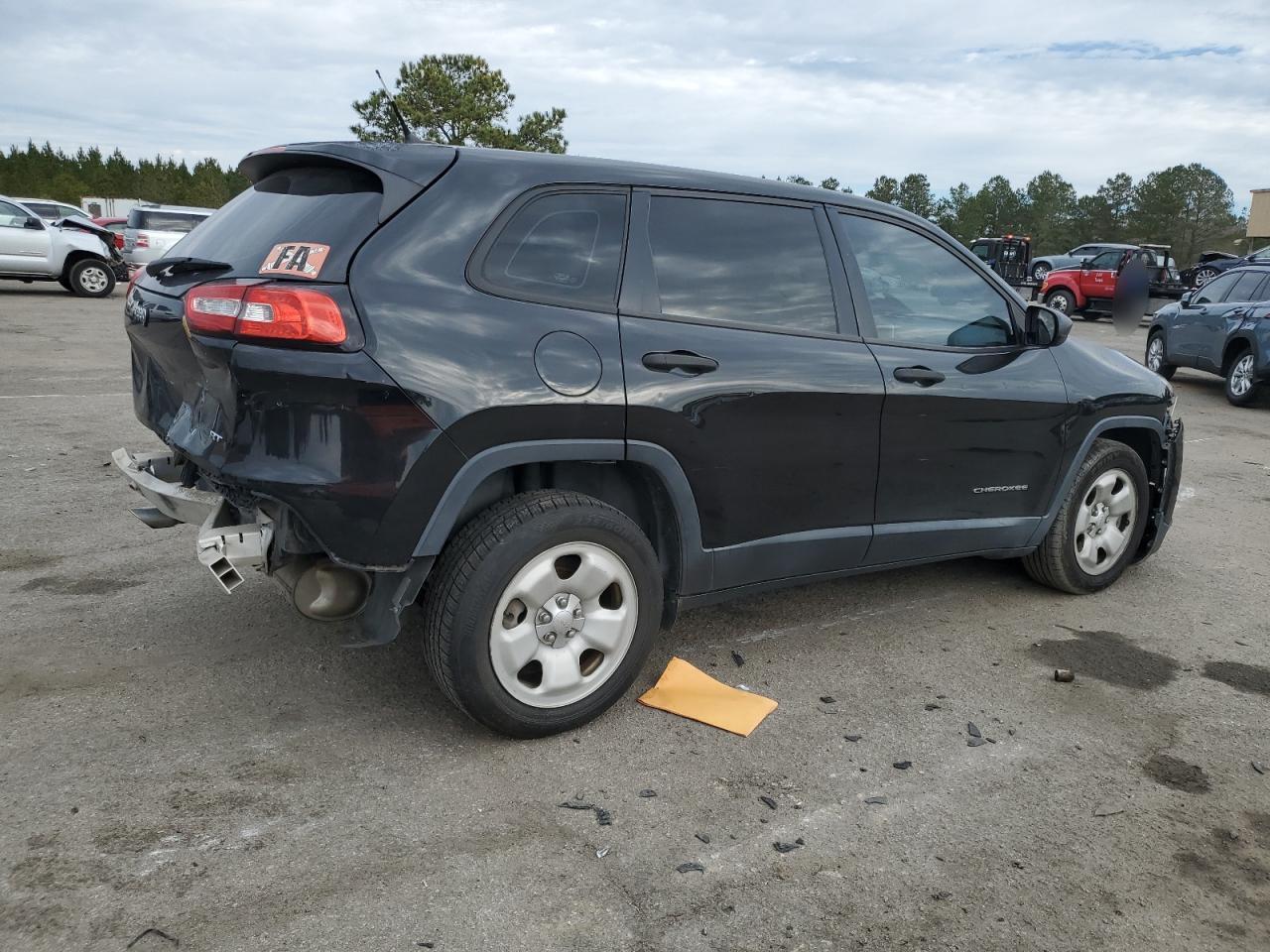 2015 Jeep Cherokee Sport VIN: 1C4PJLAB8FW723159 Lot: 84741394