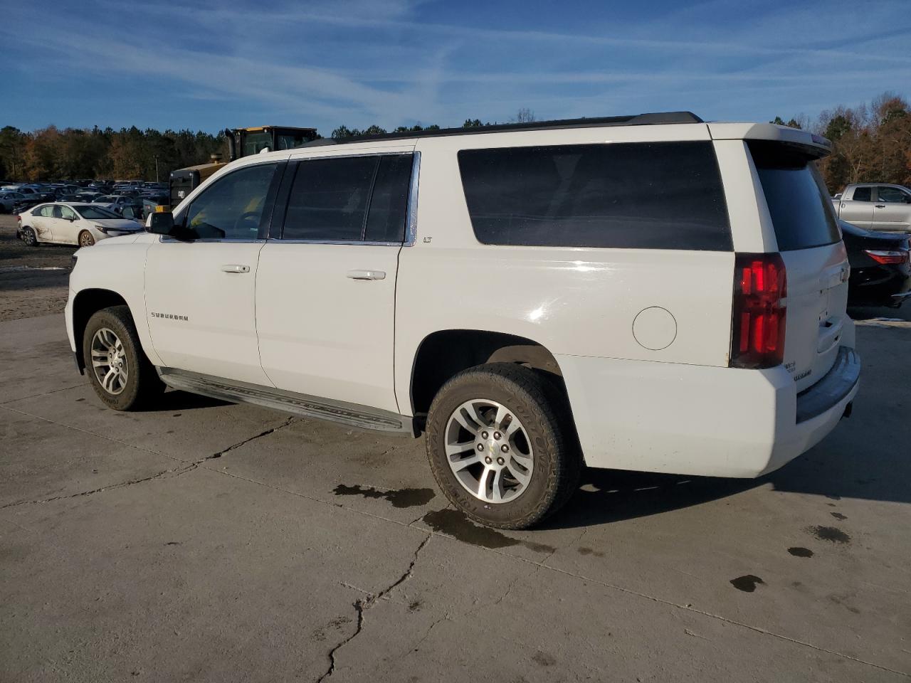 2015 Chevrolet Suburban C1500 Lt VIN: 1GNSCJKC6FR558394 Lot: 84620094