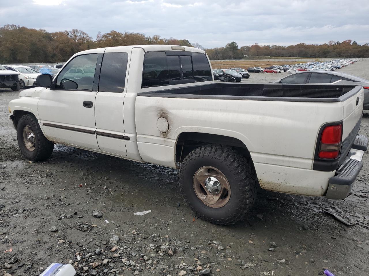 2000 Dodge Ram 1500 VIN: 3B7HC13Z1YM227751 Lot: 84151464