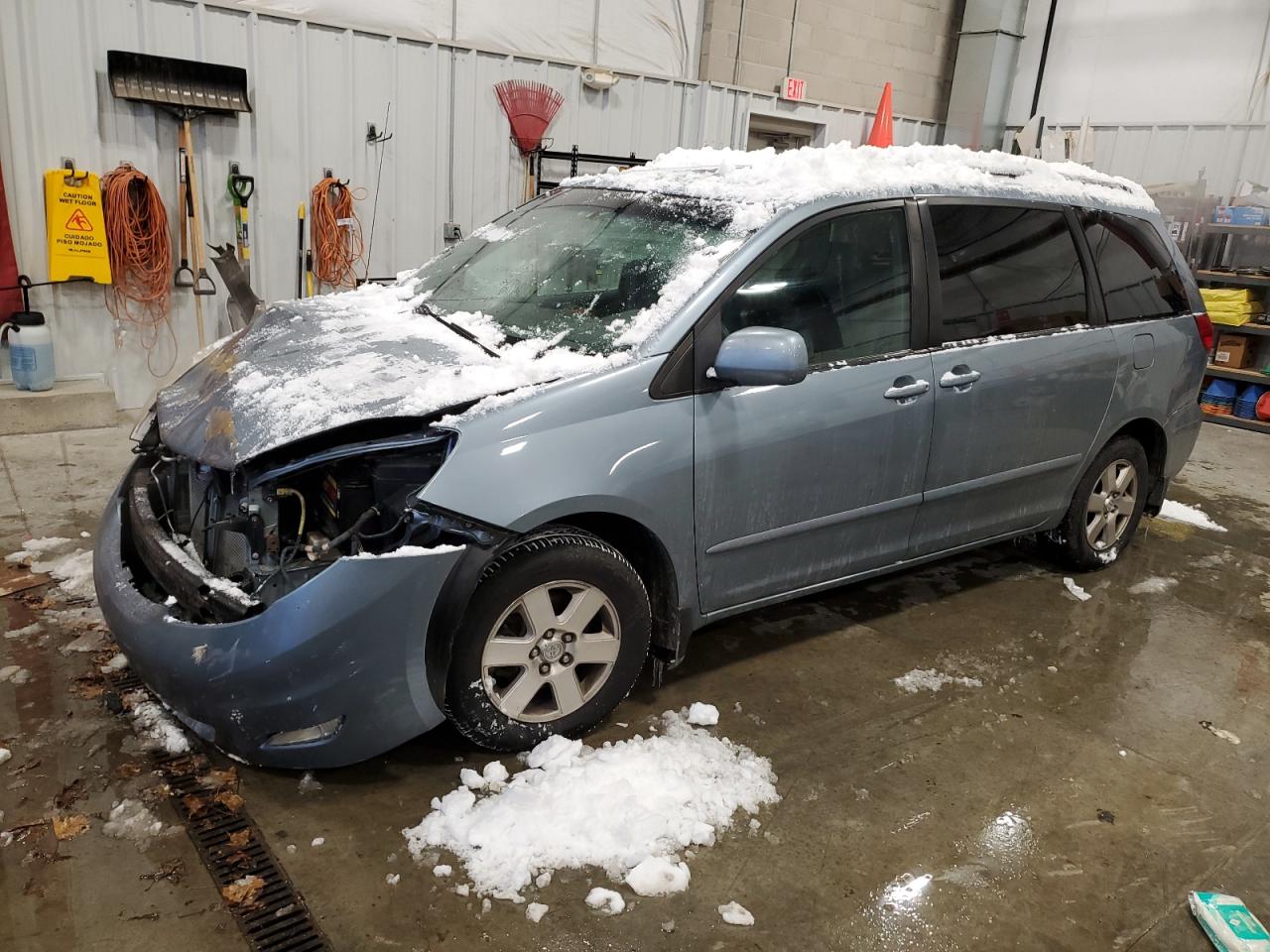 2010 Toyota Sienna Xle VIN: 5TDYK4CC4AS295533 Lot: 85197374