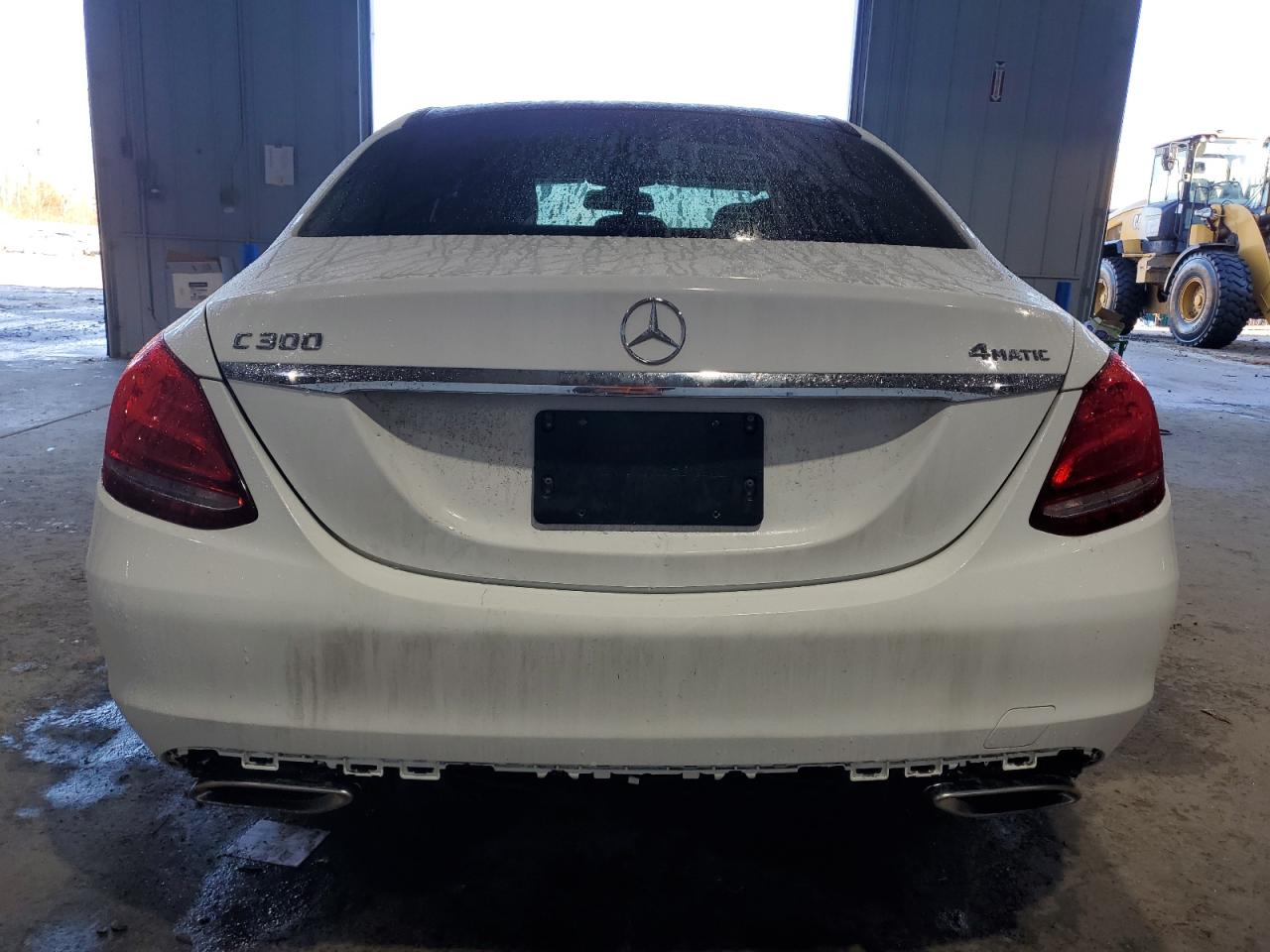 2015 Mercedes-Benz C 300 4Matic VIN: 55SWF4KB9FU088490 Lot: 83332634