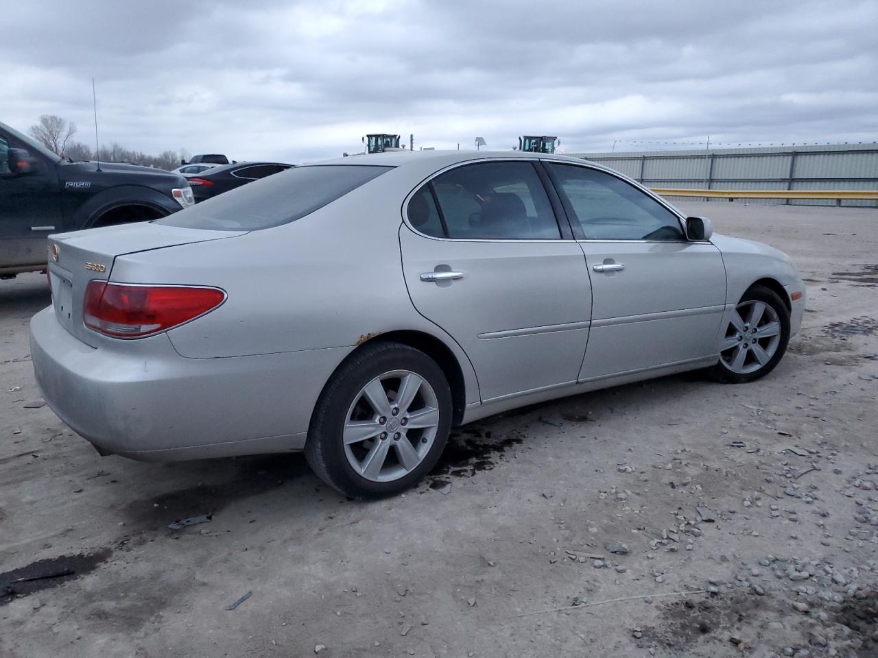 2005 Lexus Es 330 VIN: JTHBA30G555082675 Lot: 85226104