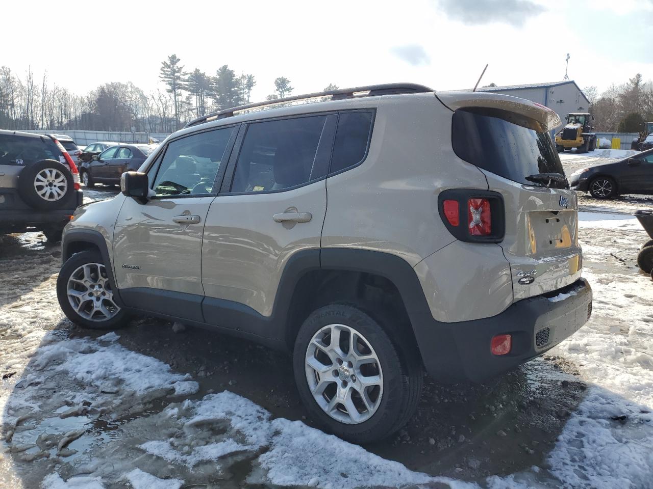 2015 Jeep Renegade Latitude VIN: ZACCJBBT3FPC11242 Lot: 83296654