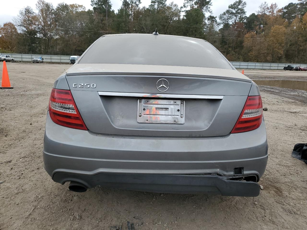 2012 Mercedes-Benz C 250 VIN: WDDGF4HB9CR204229 Lot: 85448284