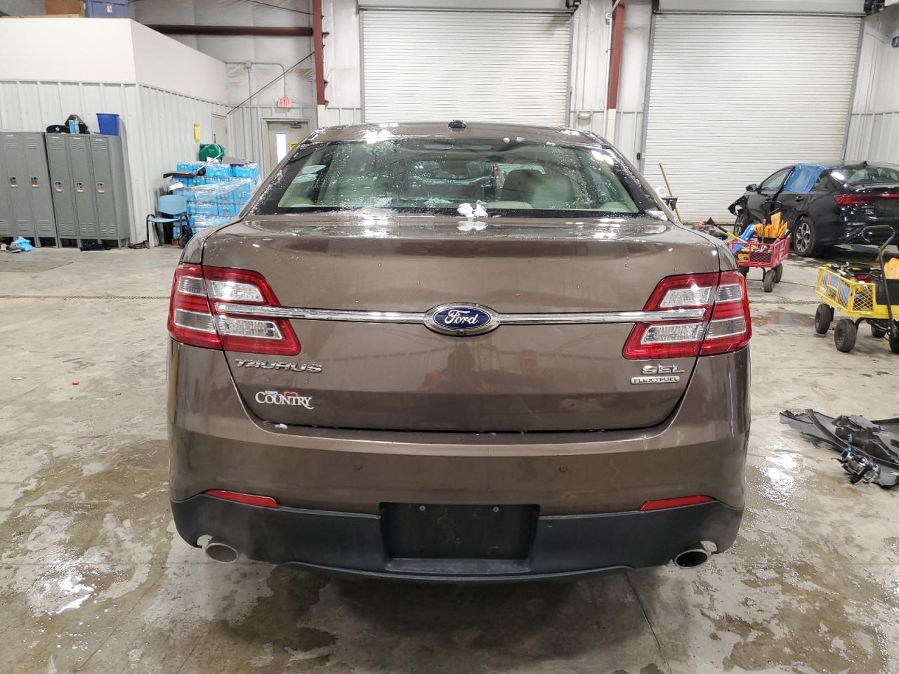 2015 Ford Taurus Sel VIN: 1FAHP2E88FG128873 Lot: 85365234