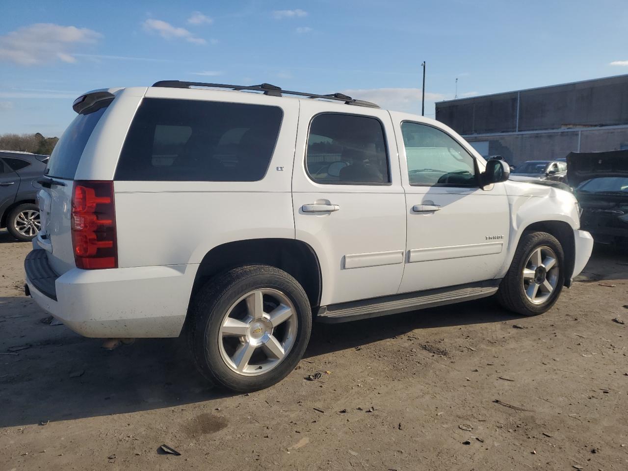 2013 Chevrolet Tahoe K1500 Lt VIN: 1GNSKBE08DR372380 Lot: 85747424