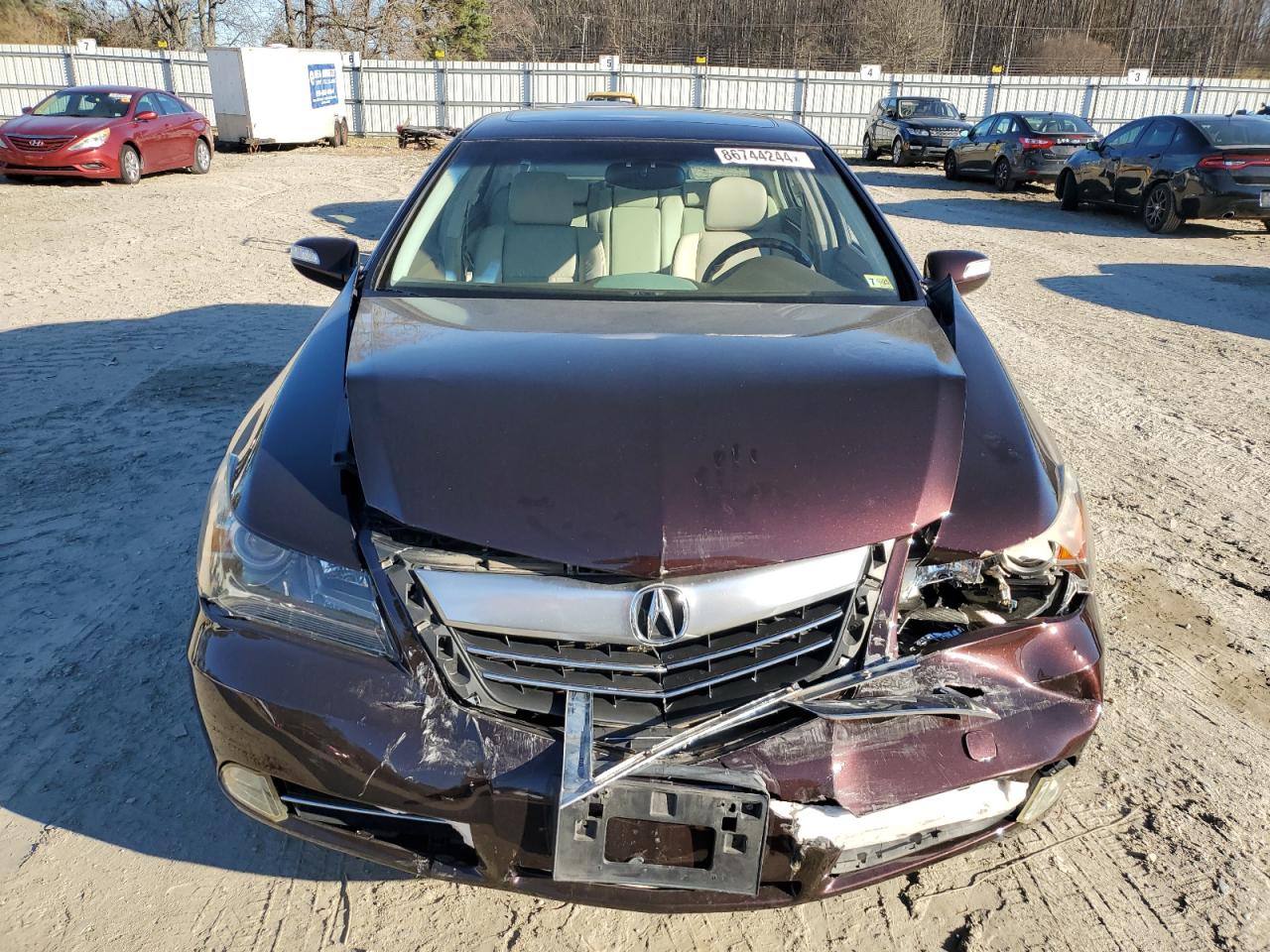 JH4KB2F60BC000509 2011 Acura Rl