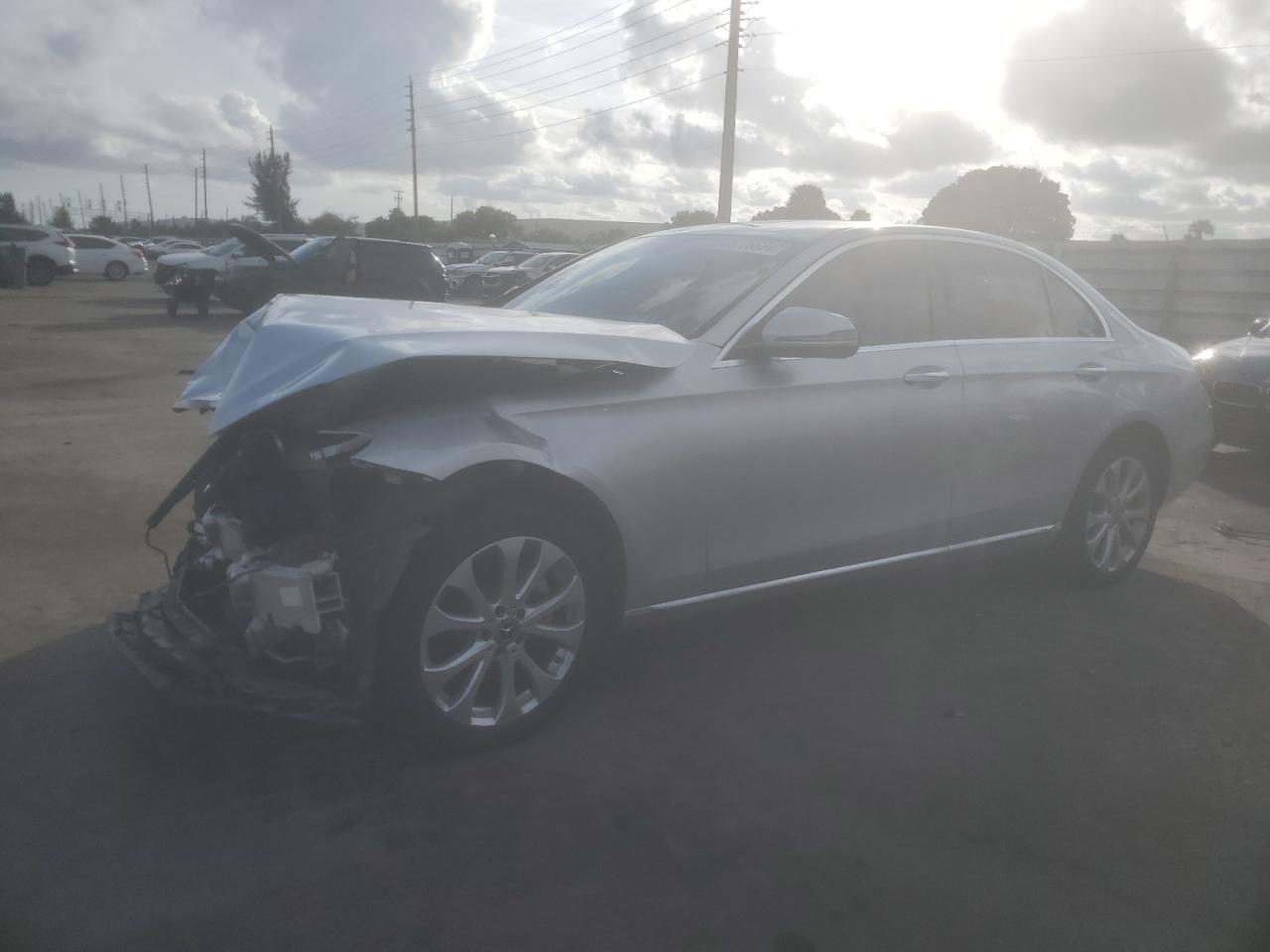 2018 Mercedes-Benz E 300 VIN: WDDZF4JB2JA383227 Lot: 86776664