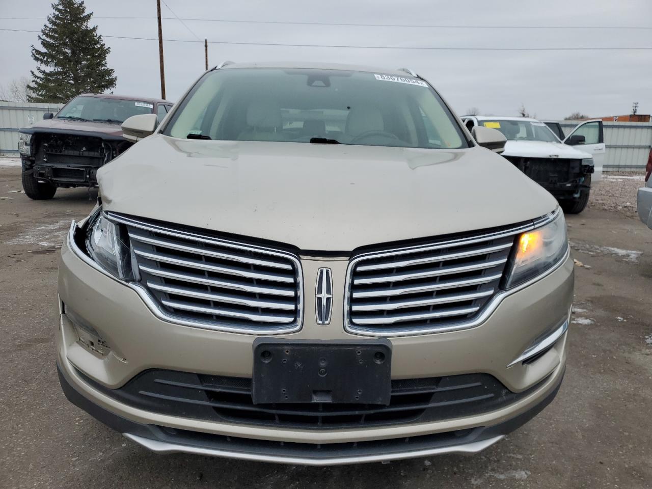 5LMCJ2A98FUJ18584 2015 Lincoln Mkc