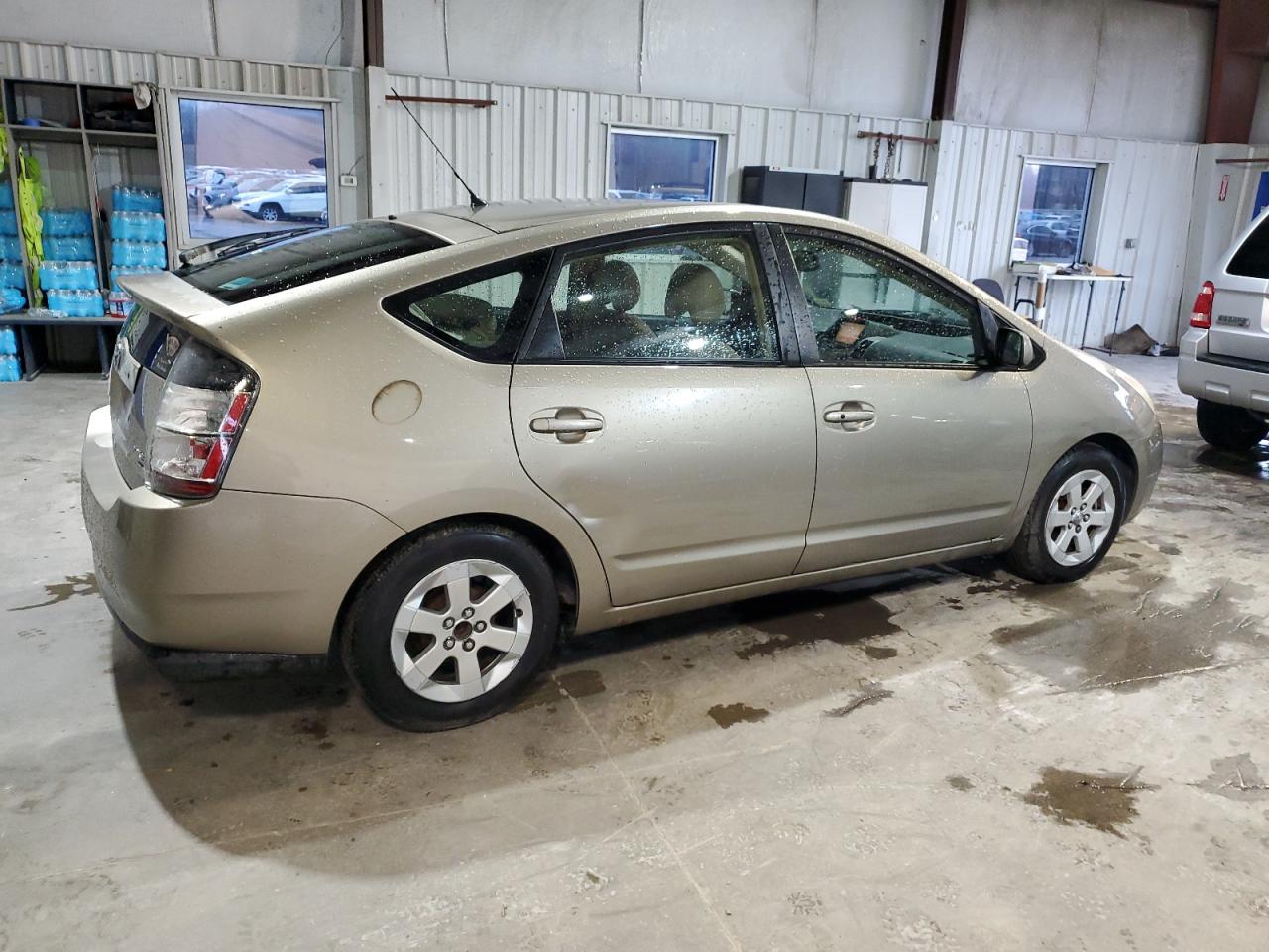 JTDKB20UX40069222 2004 Toyota Prius