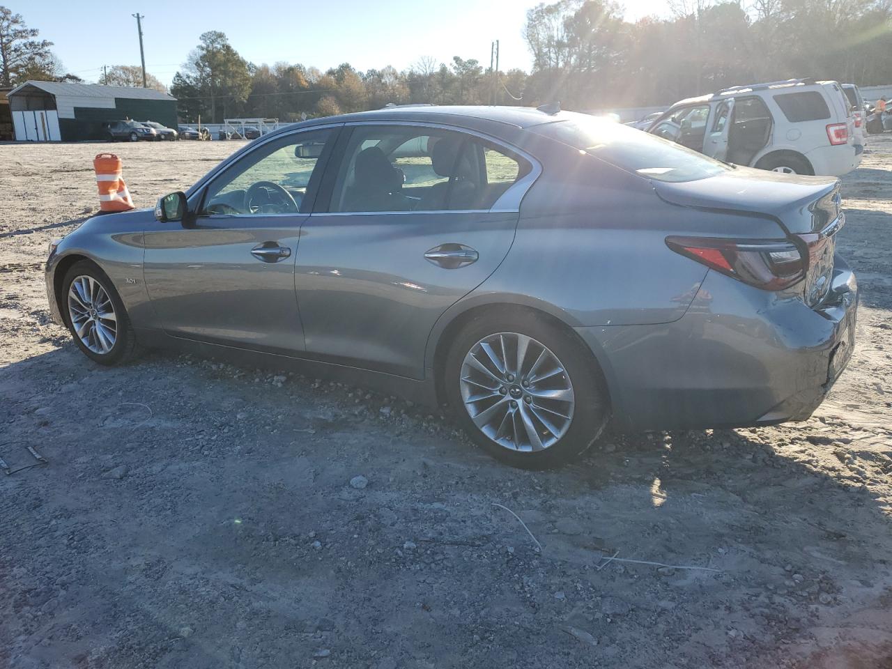 JN1EV7AP5JM358042 2018 Infiniti Q50 Luxe