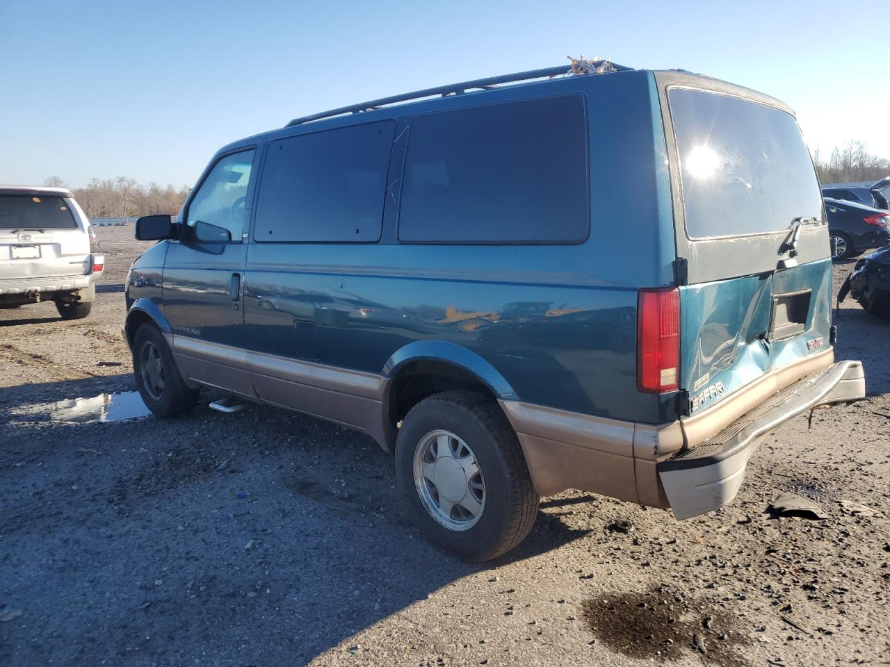 1999 GMC Safari Xt VIN: 1GKEL19W0XB509860 Lot: 84671294