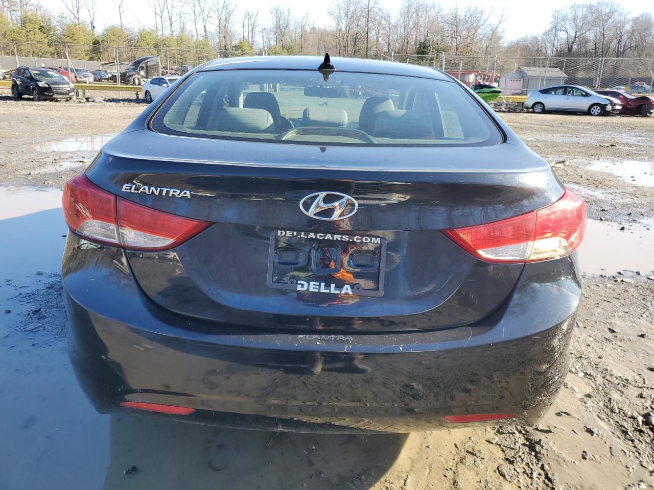 KMHDH4AE4CU308387 2012 Hyundai Elantra Gls