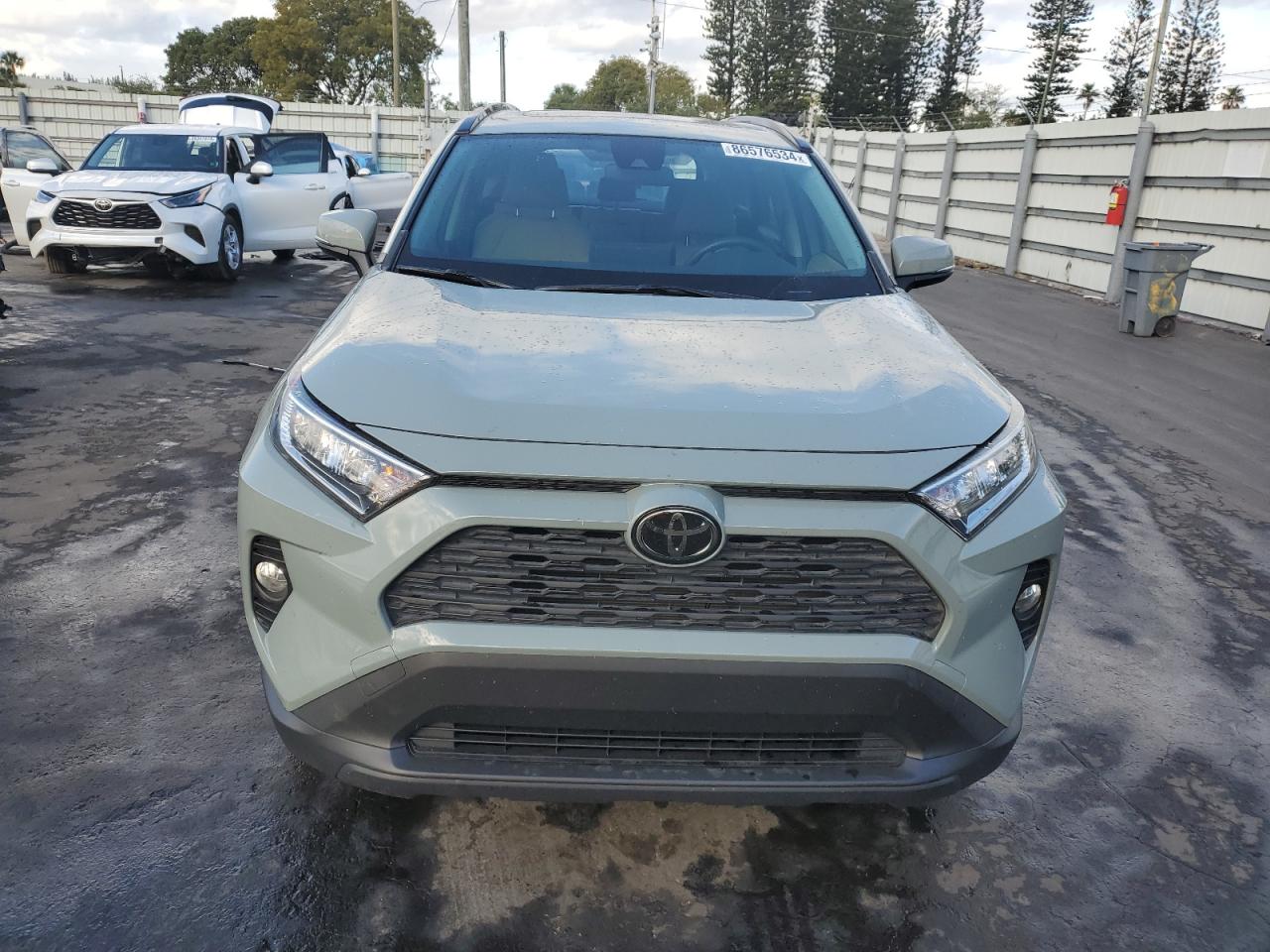 JTMW1RFV2KJ014199 2019 Toyota Rav4 Xle