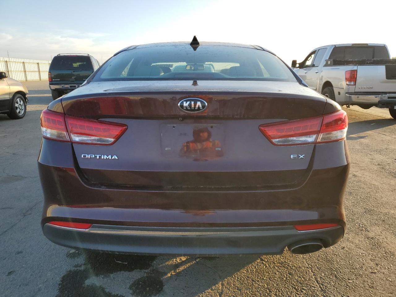 5XXGU4L36HG135459 2017 Kia Optima Ex