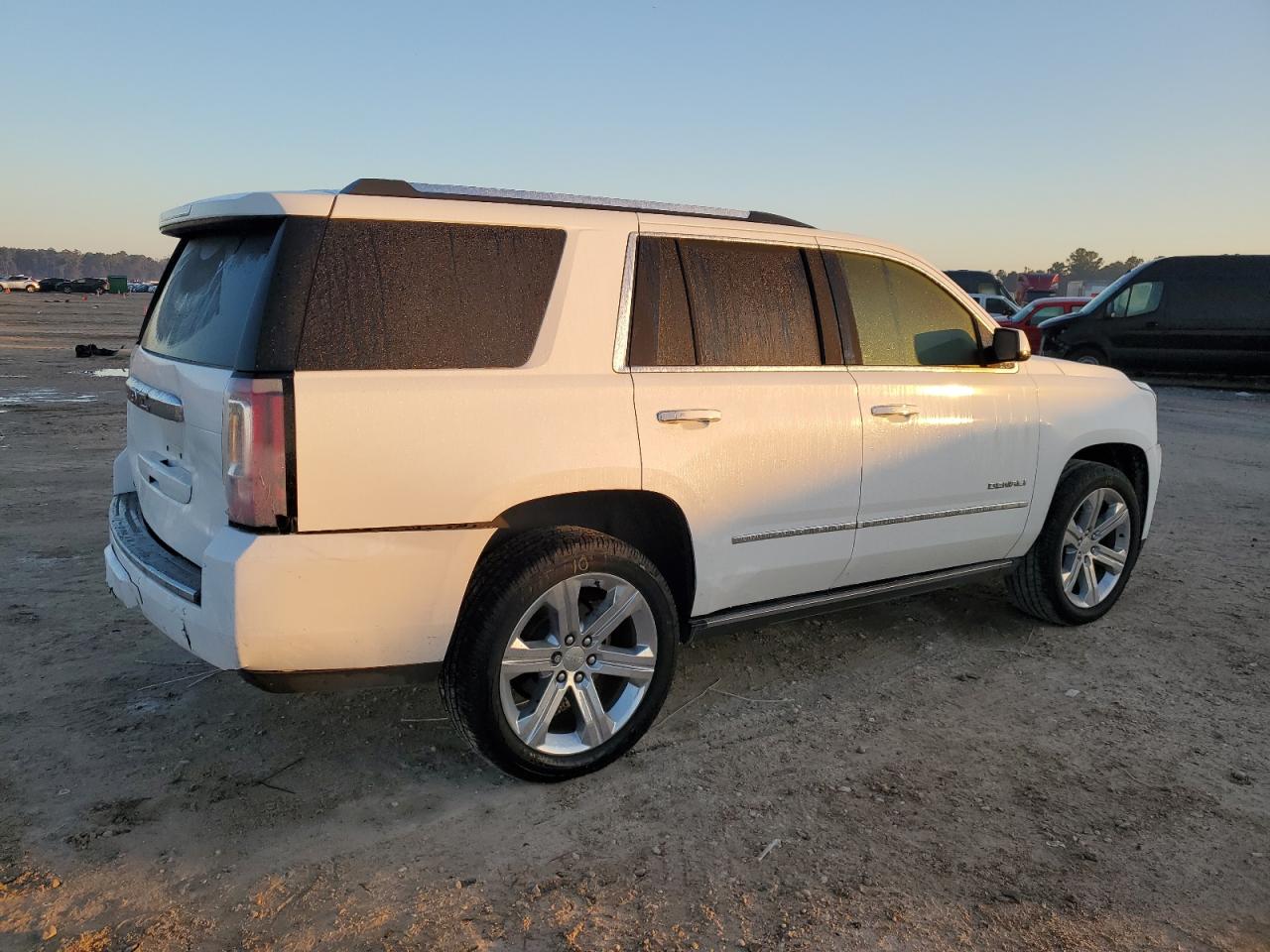 2019 GMC Yukon Denali VIN: 1GKS1CKJ6KR122376 Lot: 85943414