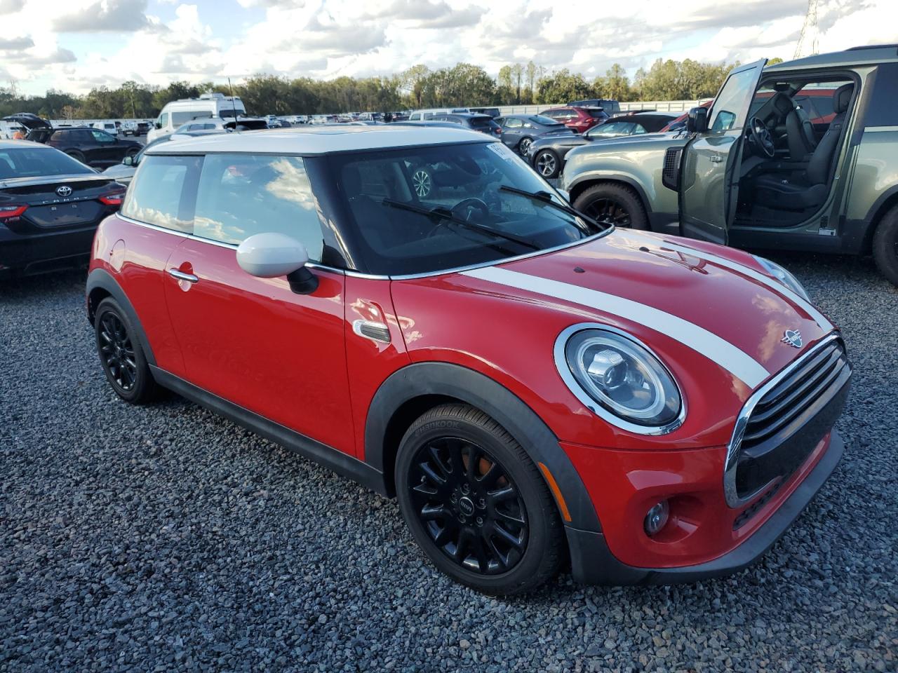 2020 Mini Cooper VIN: WMWXR3C05L2M81113 Lot: 85630654