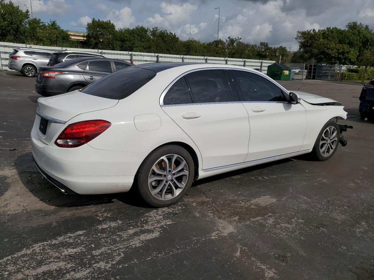 2017 Mercedes-Benz C 300 VIN: 55SWF4JB3HU202617 Lot: 86882604