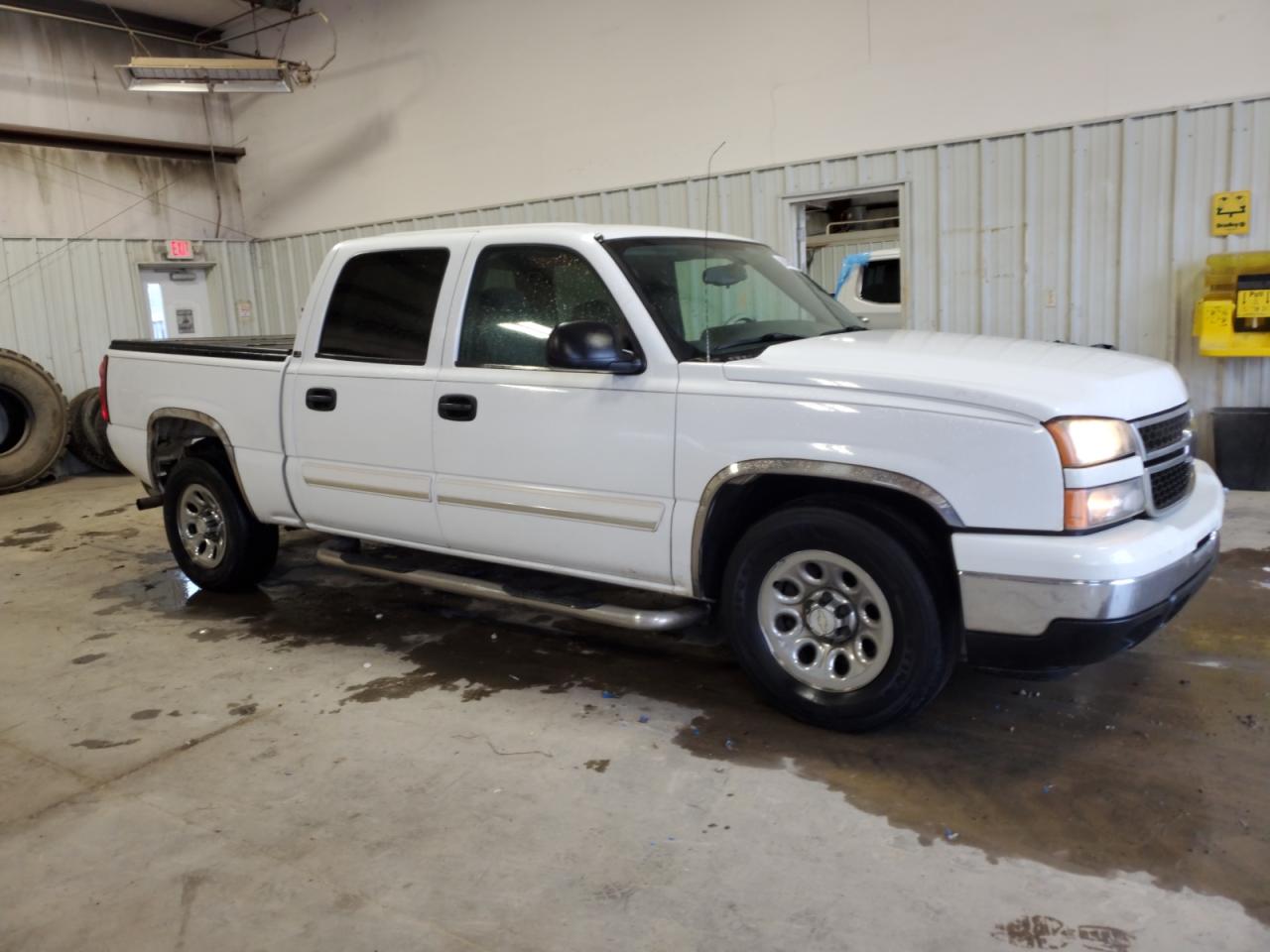 2006 Chevrolet Silverado C1500 VIN: 2GCEC13V961203301 Lot: 80454314