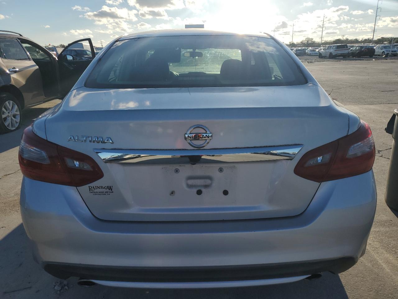 1N4AL3AP9JC195997 2018 Nissan Altima 2.5