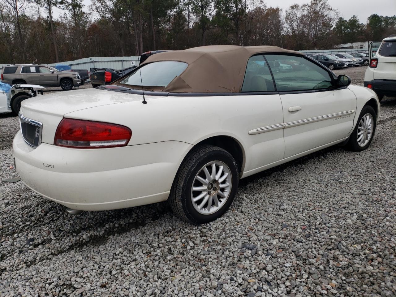 1C3EL55U81N557611 2001 Chrysler Sebring Lxi