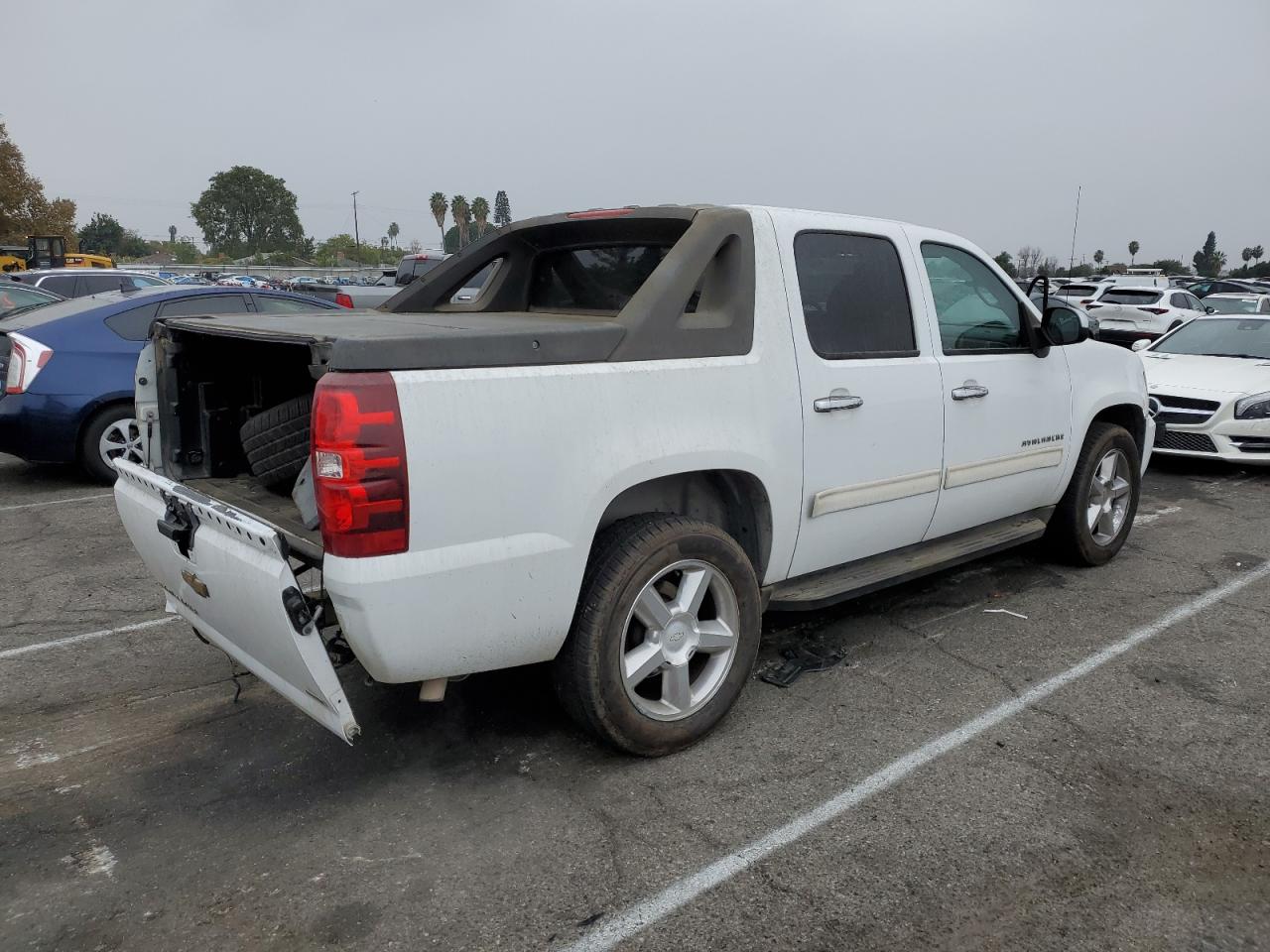 2010 Chevrolet Avalanche Ls VIN: 3GNNCEE04AG153259 Lot: 86007974