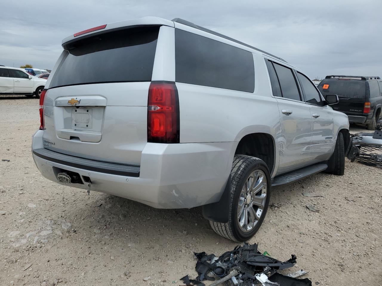 2017 Chevrolet Suburban C1500 Ls VIN: 1GNSCGKC1HR320491 Lot: 82842924