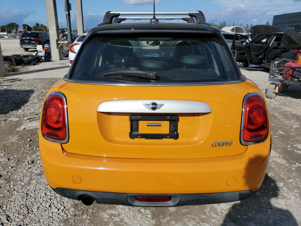 2015 Mini Cooper VIN: WMWXS5C53FT831896 Lot: 84187294