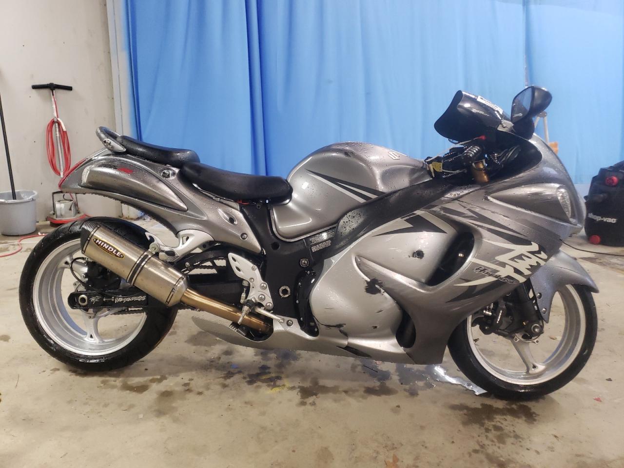 2009 Suzuki Gsx1300 R VIN: JS1GX72A192104033 Lot: 84451804