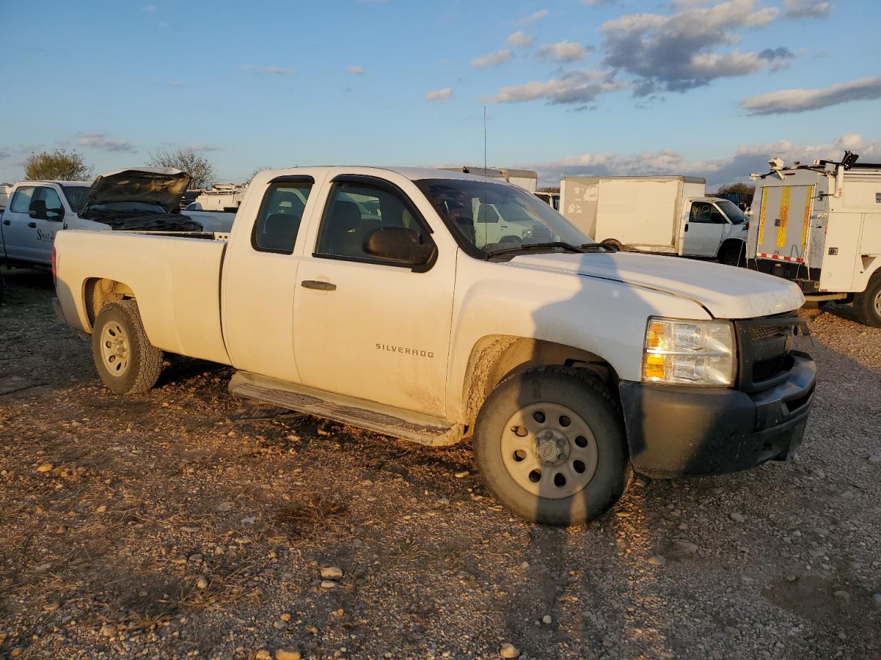 2013 Chevrolet Silverado K1500 VIN: 1GCRKPE02DZ324779 Lot: 86200244