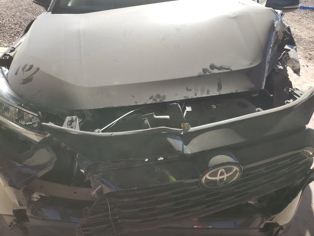 JTMC1RFV0KJ004354 2019 Toyota Rav4 Xle Premium