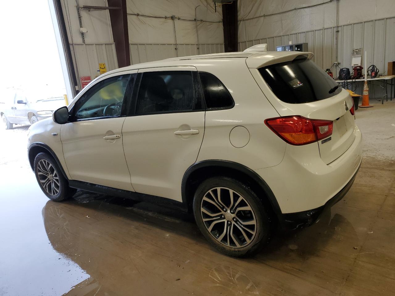 2017 Mitsubishi Outlander Sport Es VIN: JA4AP3AW7HZ024608 Lot: 83319344