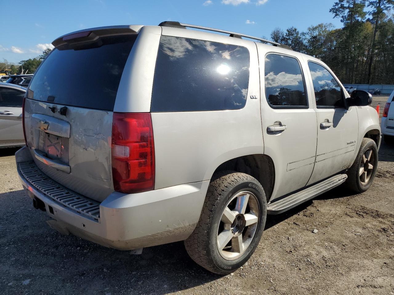 2007 Chevrolet Tahoe K1500 VIN: 1GNFK13047J137640 Lot: 87076994