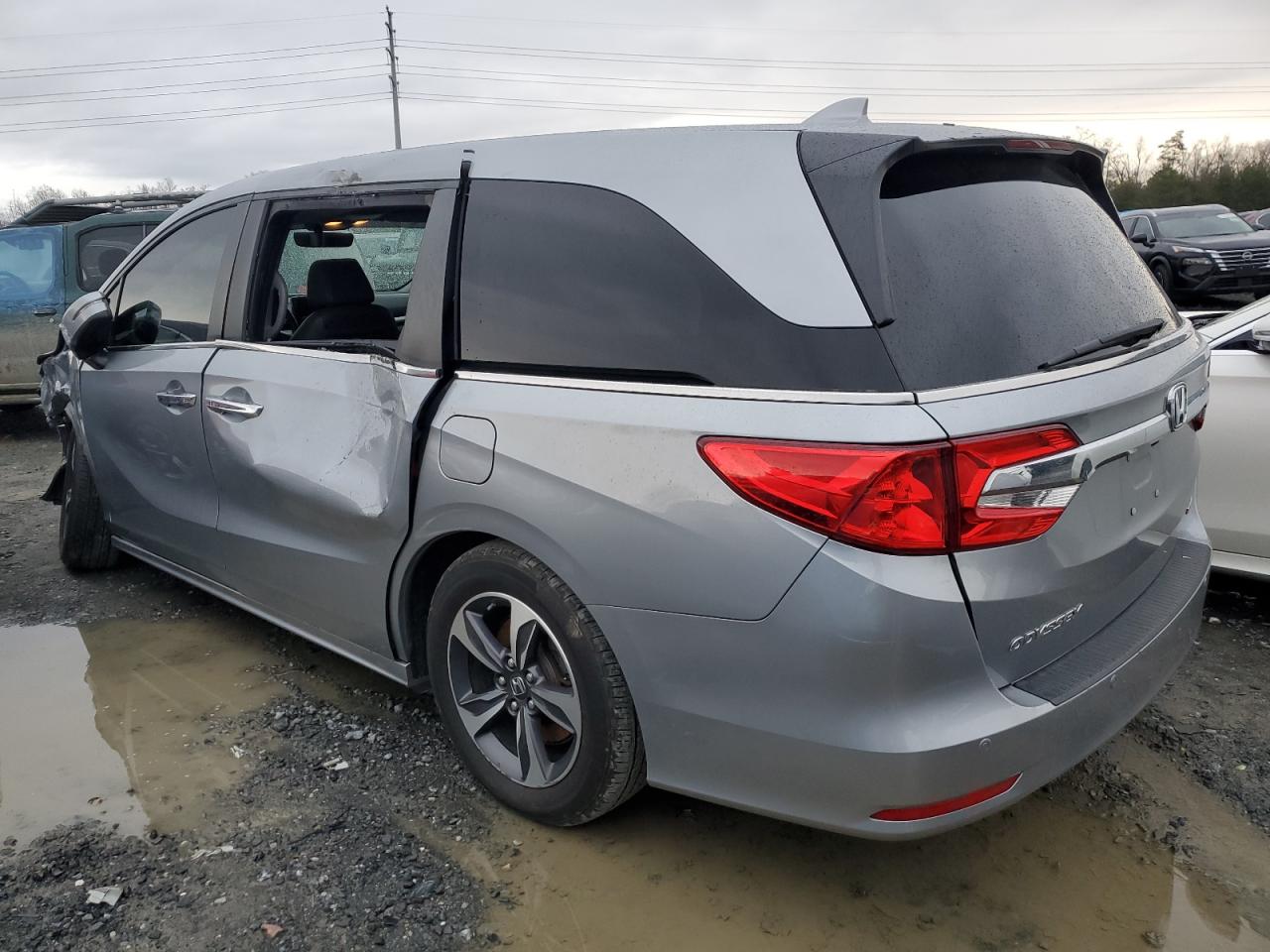 2019 Honda Odyssey Touring VIN: 5FNRL6H87KB109460 Lot: 84189834