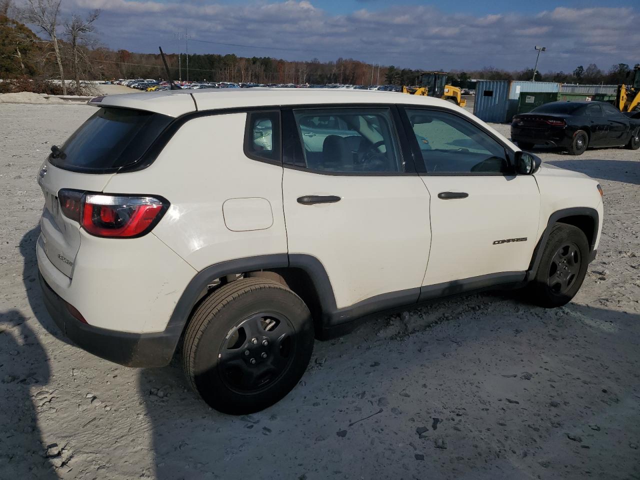 2018 Jeep Compass Sport VIN: 3C4NJCAB5JT211347 Lot: 83590864